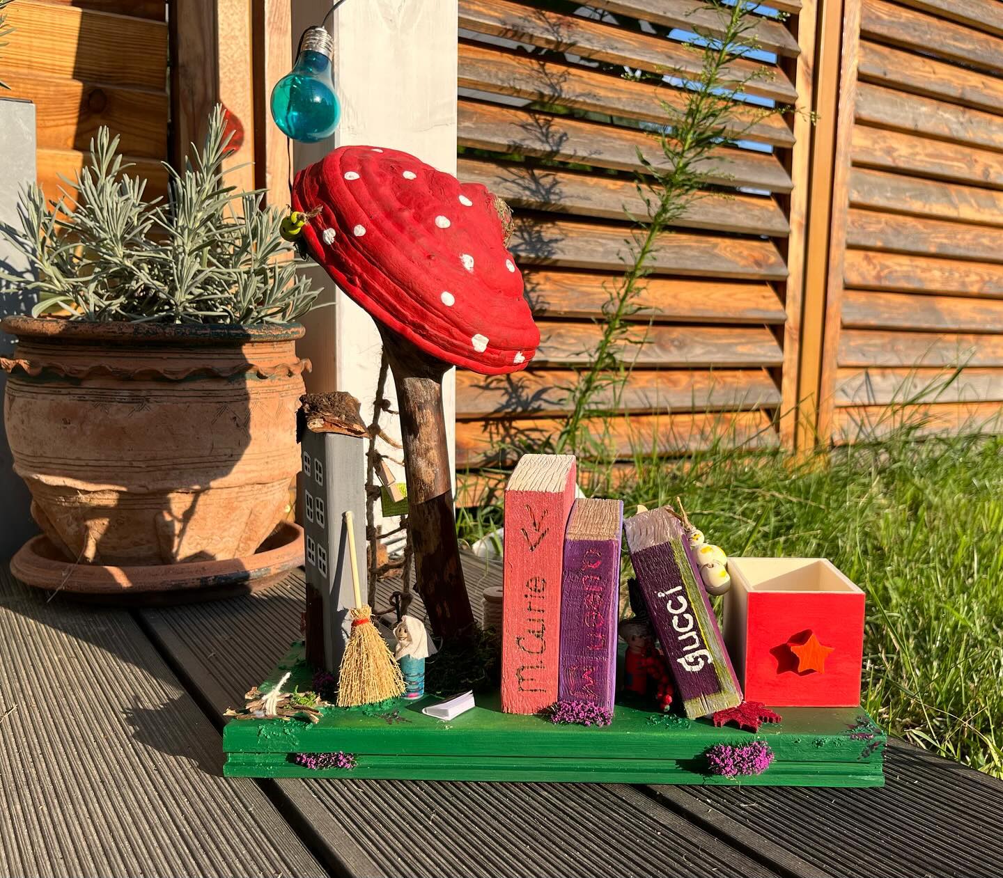 Biblioteczka Czarownicy - zdjęcie 4