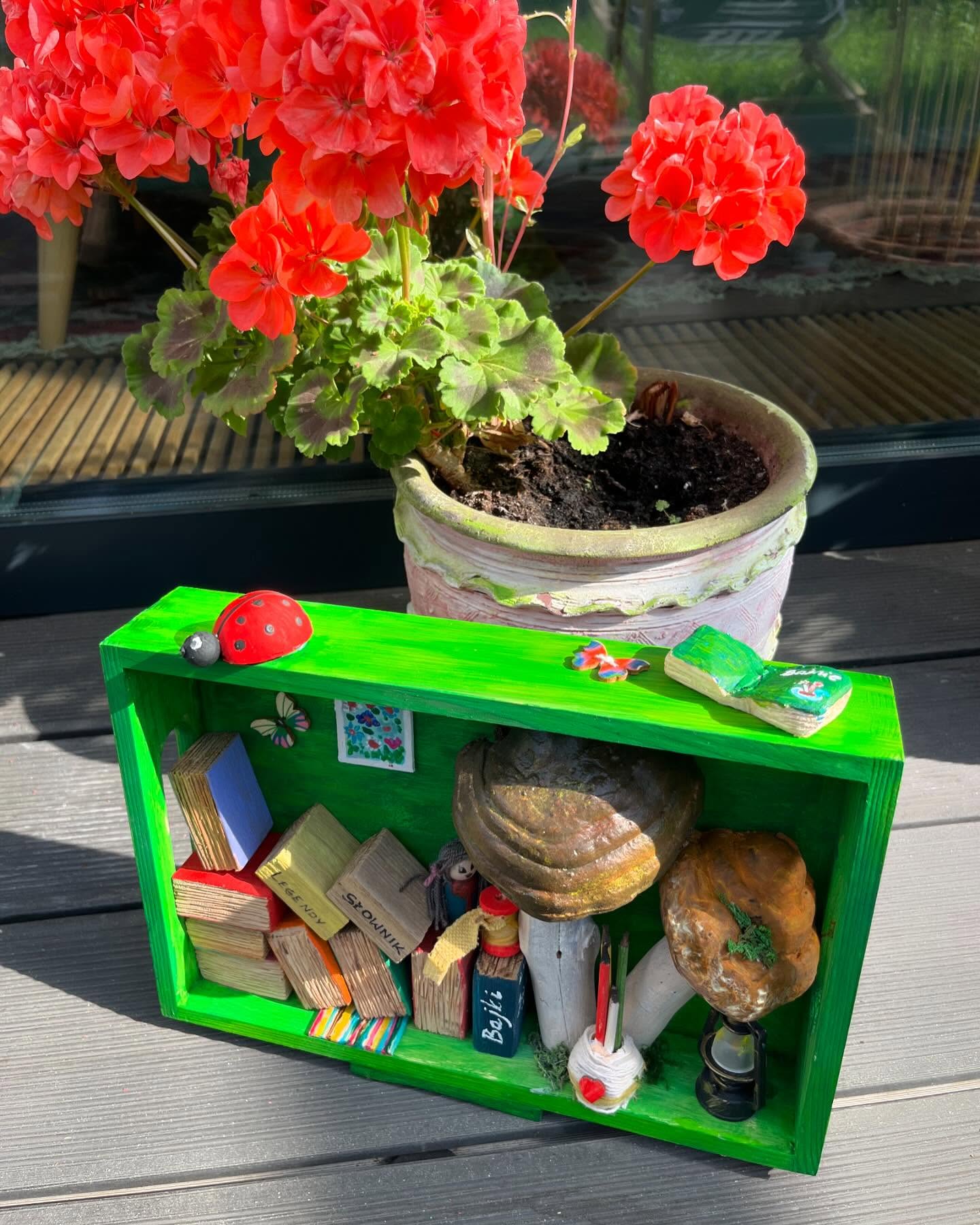 Biblioteczka pod Grzybem - zdjęcie 4